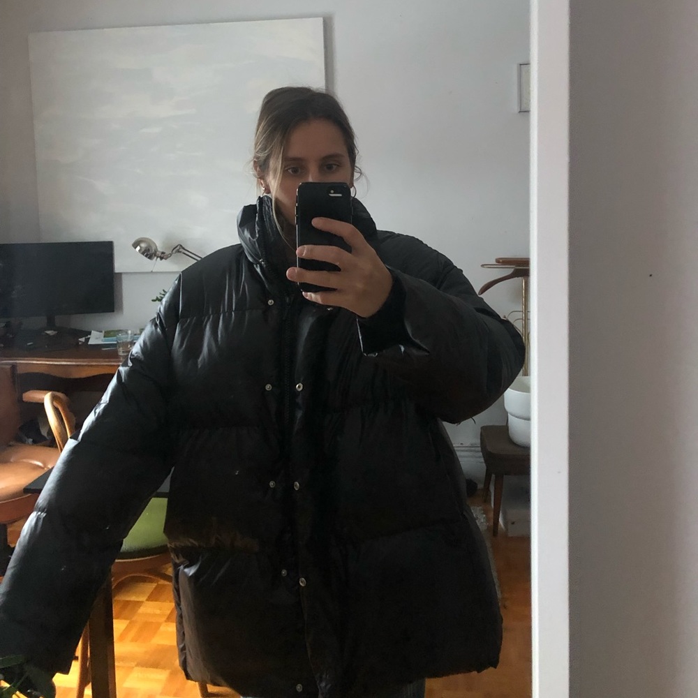 Black puffy oversized winter jacket, size S.